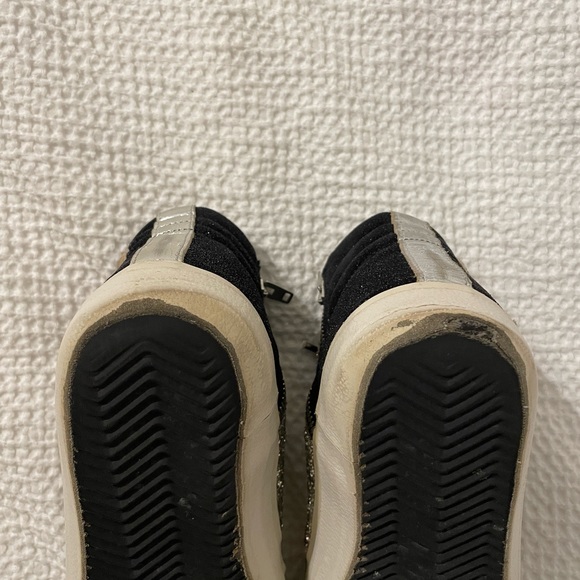 Limited Edition GGDB Slides - Picture 5 of 9